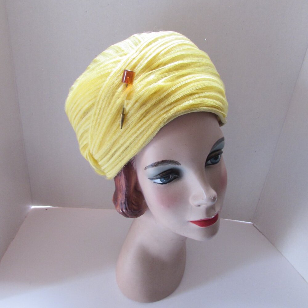 Vintage 1960 Era Bubble Hat Lemon Yellow